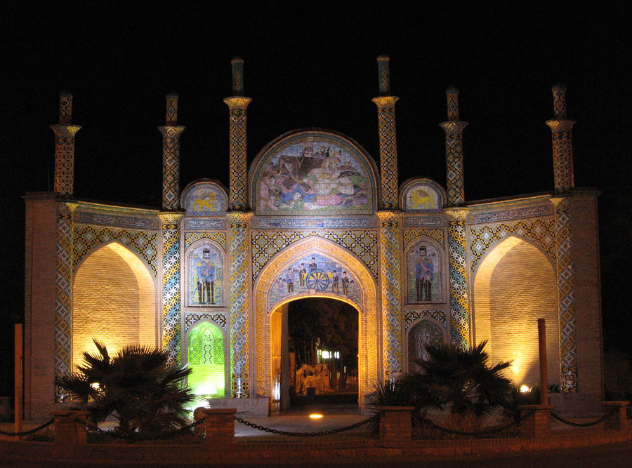 معرفی دروازه ارگ سمنان معرفی دروازه ارگ سمنان