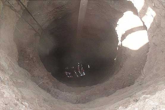 نجات معجزه آسای زن جوان از داخل چاه عمیق