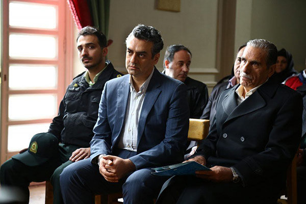دیوار به دیوار 2 دیوار به دیوار 2