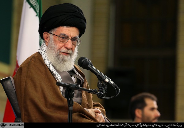 ‫دلسردکردن جوانان ما از حال و آینده، خیانت به ناموس ملی است‌/ پیکر شهید همدانی وقتی رفت همدان، همه‌ی شهر آمدند تشییع/ اینها اسمی ندارند و یک تعدادی معروف می‌شوند اما دارند امنیت را برای من و شما حفظ می‌کنند/ در اردوهای جهادی شرکت کنید/ ایران امروز با آمریکای ۳۵ سال بعد از استقلال، زمین تا آسمان فرق دارد؛ شما به مراتب از آنها جلوترید