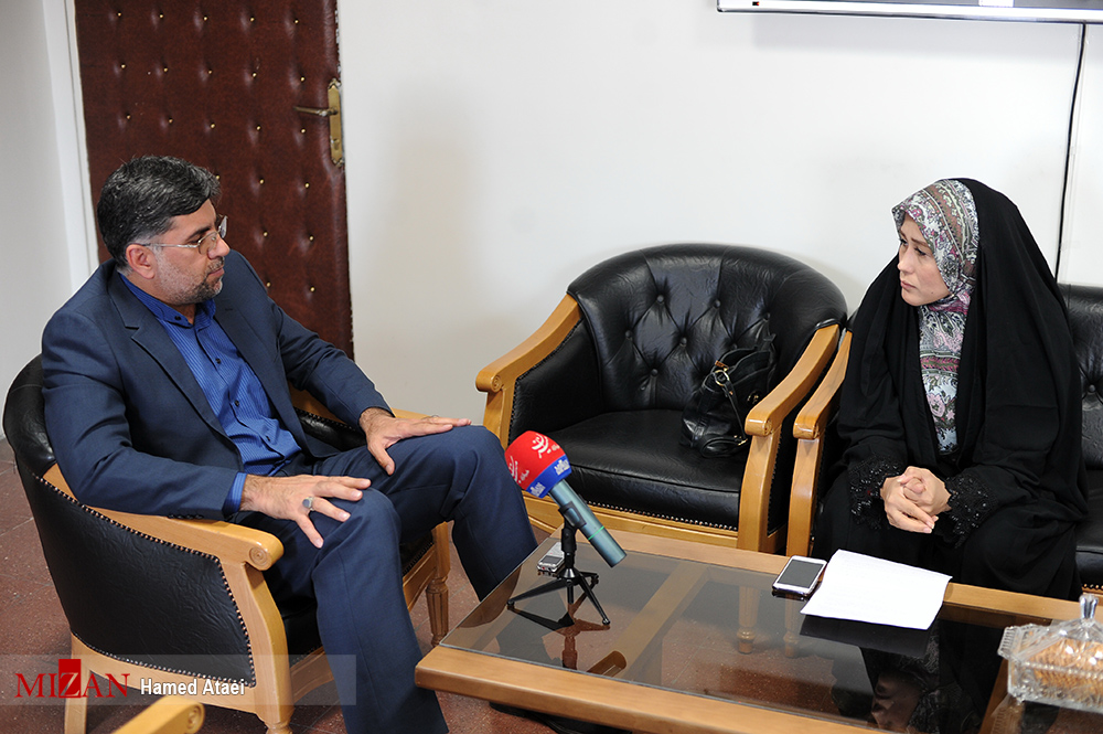 واردات ۱۲ میلیارد دلار قاچاق به کشور که معادل کل اعتبارات عمرانی کشور است / حدود ۴۳ تا ۴۲ بازارچه مرزی داریم/ ثبت نام نزدیک به ۴۵۰ هزار نفر از ۴ استان در سامانه طرح ساماندهی کوله بری/ امسال این را برای اولین بار ستاد اربعین در شهرستانها فعال می شود واردات ۱۲ میلیارد دلار قاچاق به کشور که معادل کل اعتبارات عمرانی کشور است / حدود ۴۳ تا ۴۲ بازارچه مرزی داریم/ ثبت نام نزدیک به ۴۵۰ هزار نفر از ۴ استان در سامانه طرح ساماندهی کوله بری/ امسال این را برای اولین بار ستاد اربعین در شهرستانها فعال می شود
