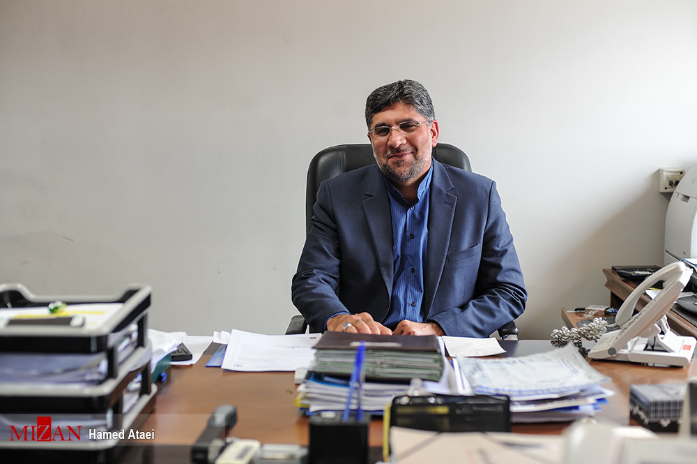 واردات ۱۲ میلیارد دلار قاچاق به کشور که معادل کل اعتبارات عمرانی کشور است / حدود ۴۳ تا ۴۲ بازارچه مرزی داریم/ ثبت نام نزدیک به ۴۵۰ هزار نفر از ۴ استان در سامانه طرح ساماندهی کوله بری/ امسال این را برای اولین بار ستاد اربعین در شهرستانها فعال می شود واردات ۱۲ میلیارد دلار قاچاق به کشور که معادل کل اعتبارات عمرانی کشور است / حدود ۴۳ تا ۴۲ بازارچه مرزی داریم/ ثبت نام نزدیک به ۴۵۰ هزار نفر از ۴ استان در سامانه طرح ساماندهی کوله بری/ امسال این را برای اولین بار ستاد اربعین در شهرستانها فعال می شود