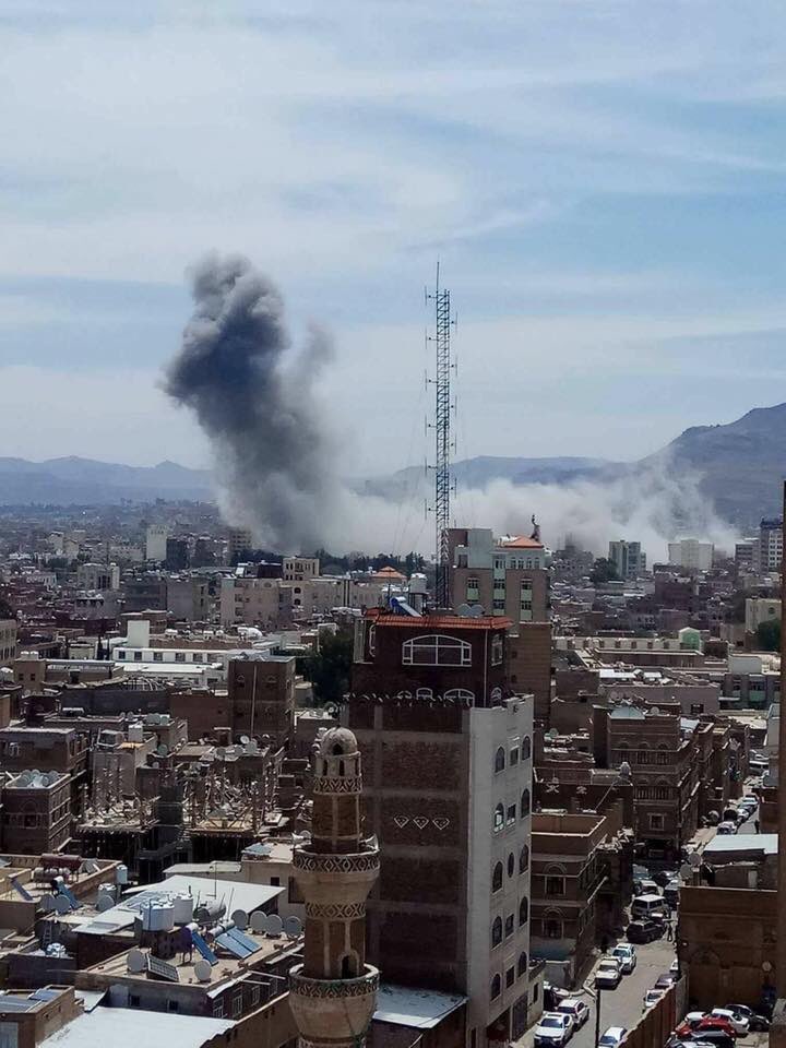 حمله هوایی جنگندههای عربستان حمله هوایی جنگندههای عربستان به دفتر ریاست جمهوری یمن در صنعا