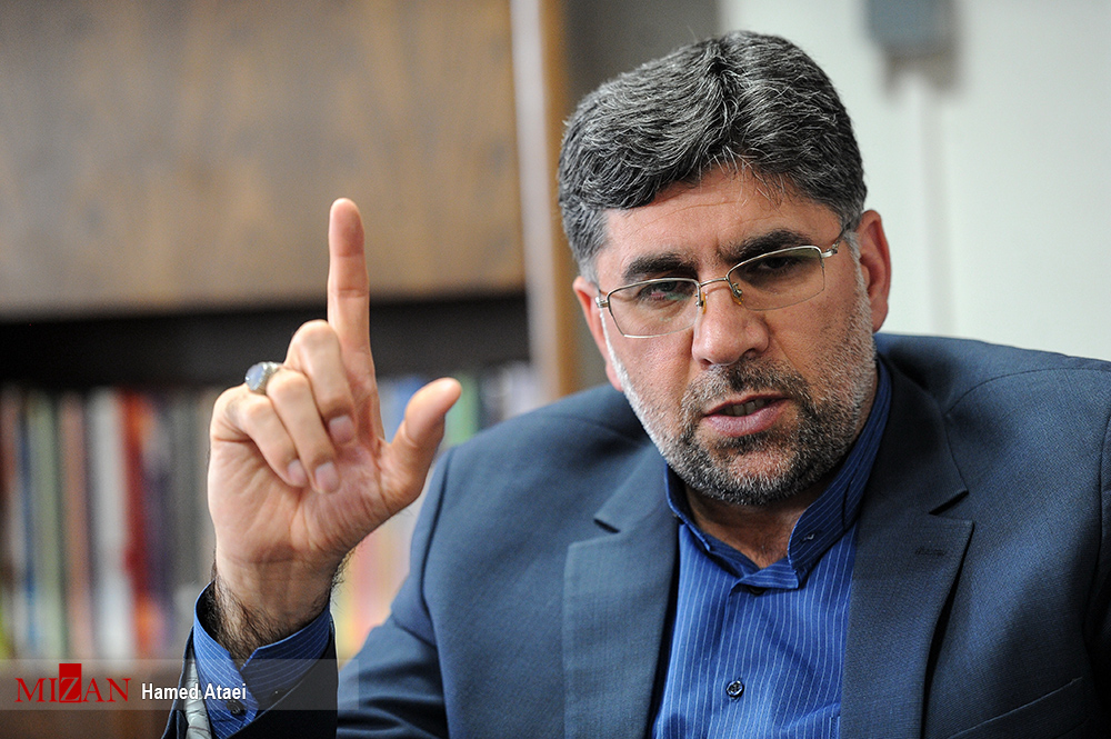 مرزی