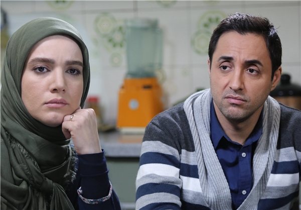 فوق لیسانسه ها سروش صحت مشغول نگارش فوق لیسانسه ها/اگر فیلمنامه به سرعت آماده نشود تولید به سال ۹۸ میرسد