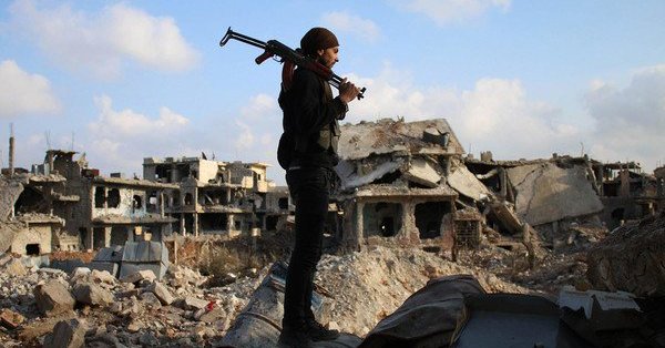 شهادت ۴ تن از نیرو‌های جبهه مقاومت فلسطین در حملات غافلگیرانه داعش در صحرای شرق سوریه
