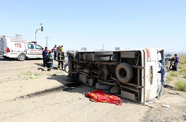 واژگونی میی بوس ۲۲ نفر مجروح برجای گذاشت