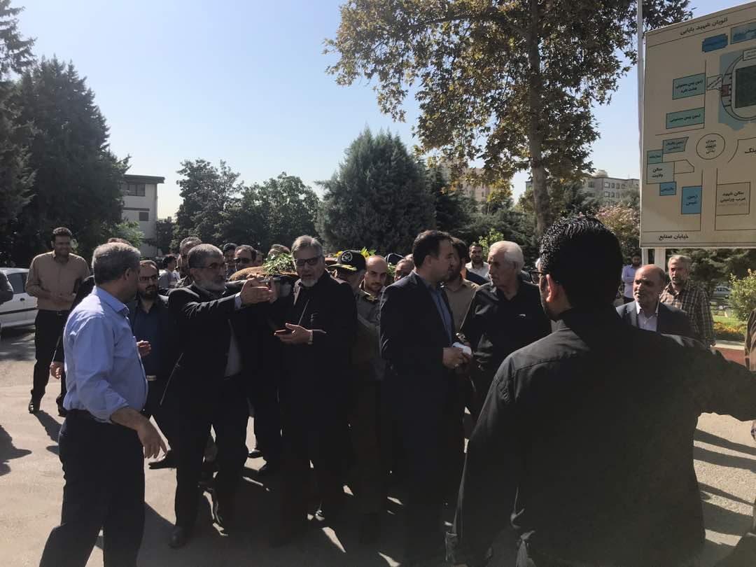 نقش آفرین مصدق در میان دوستدارانش تشییع شد