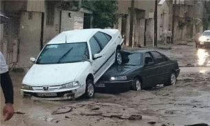 کشته شدن 3 نفر و خسارت دیدن تاسیسات زیربنایی در سیل ایلام/ آب شرب مناطقی از شهر قطع است/ ادامه امدادرسانی به مردم