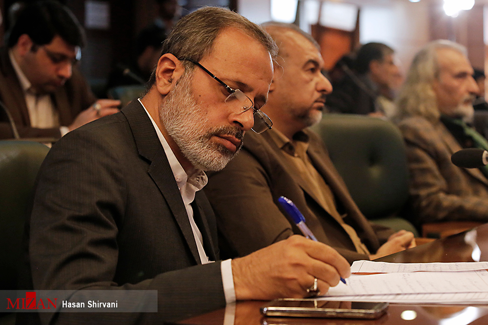 دوانی: انقلاب اسلامی هنر را به خاستگاه حقیقی خود بازگرداند/حسنوند: جمهوری اسلامی ایران به برکت دفاع مقدس در عکاسی صاحب سبک است