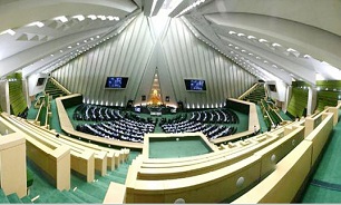 دانشگاه آزاد بیانیه نمایندگان مجلس پیرامون توسعه تحصیلات تکمیلی را منتشر کرد