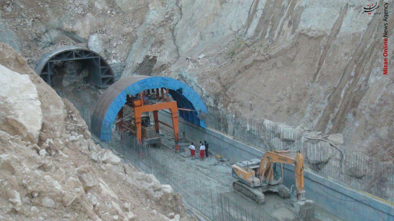 احداث تونل شهرکرد سرنوشت مبهم کالاهای احتکاری در کرمانشاه/راهاندازی بزرگترین مرکز آموزشی سنگتراشی کشور در فردوس/کشف اشیاء عتیقه ۳۰۰۰ ساله در مازندران