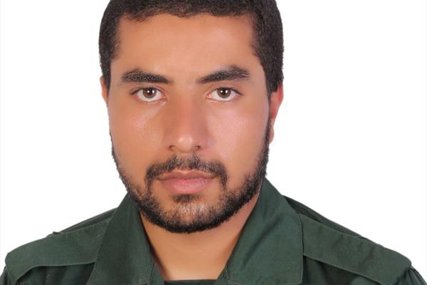 خوشحالی تکتیرانداز ماهر جبهه مقاومت از به تن داشتن لباس سپاه + تصاویر خوشحالی تکتیرانداز ماهر جبهه مقاومت از به تن داشتن لباس سپاه + تصاویر