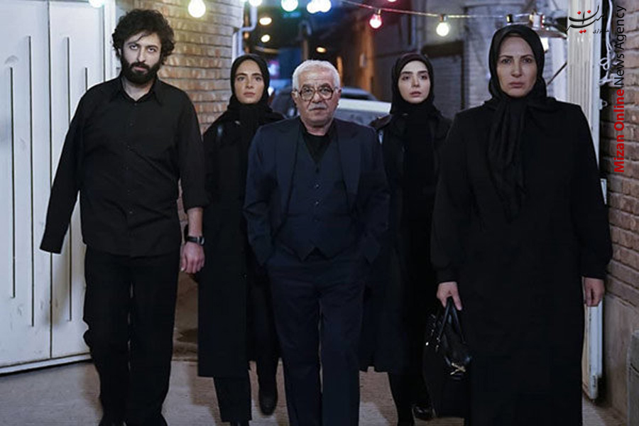 گرگ ومیش روایت فراز وفرود زندگی در طول سه دهه/ گرگ ومیش جایگزین بانوی عمارت می شود گرگ ومیش روایت فراز وفرود زندگی در طول سه دهه/ گرگ ومیش جایگزین بانوی عمارت می شود