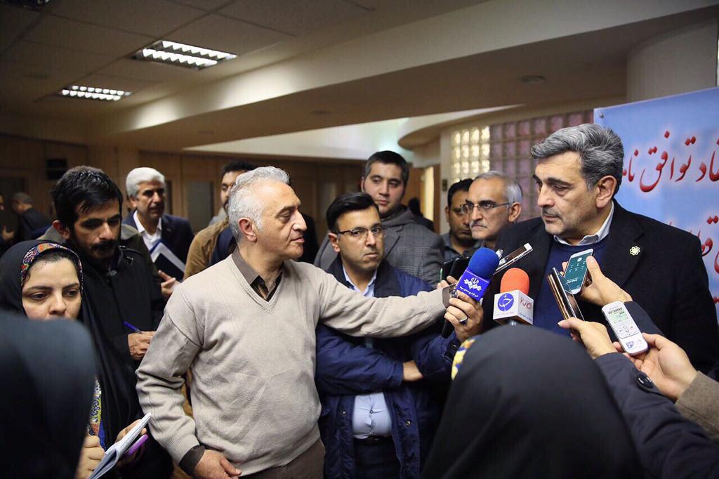 توافق نامه خرید ۴۷ رام قطار جدید امضا شد توافق نامه خرید ۴۷ رام قطار جدید امضا شد