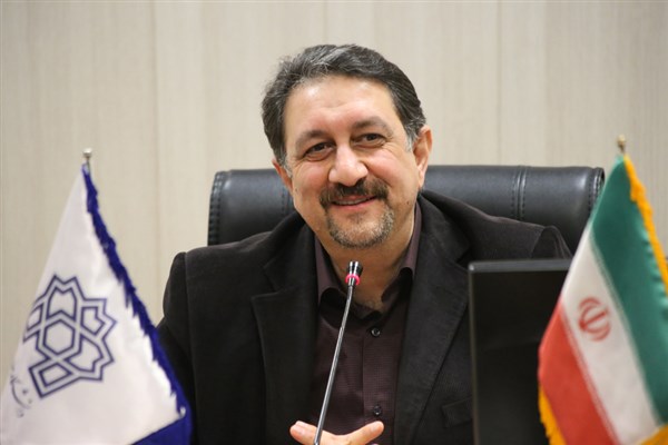 ارتباط بین دانشگاه و دولت بسیار کمتر شده است