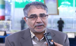 نویسنده باید نسبت به اتفاقات پیرامون بی‌تفاوت باشد