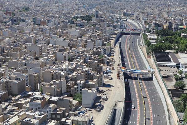 ممنوعیت تردد در بزرگراه امام علی (ع)/از ساعت ۱۴:۳۰تا پایان بارشها و اطلاع بعدی شمال به جنوب و جنوب به شمال دارای محدودیت تردد است ممنوعیت تردد در بزرگراه امام علی (ع)/از ساعت ۱۴:۳۰تا پایان بارشها و اطلاع بعدی شمال به جنوب و جنوب به شمال دارای محدودیت تردد است