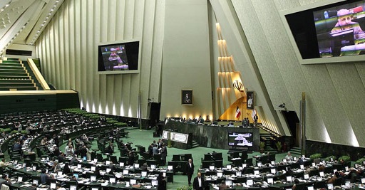 دیه تصادف مرد و زن برابر شد