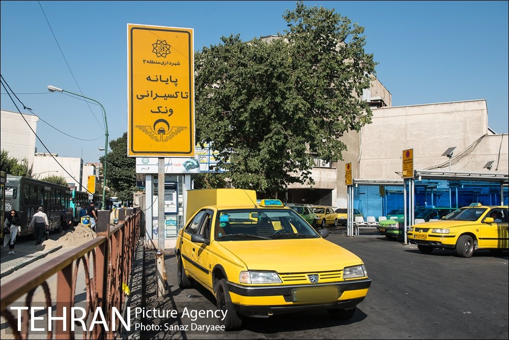 ضرورت حمایت از رانندگان تاکسی/حضور بخشهای غیرمنسجم بر مشکلات تاکسیرانان افزوده است