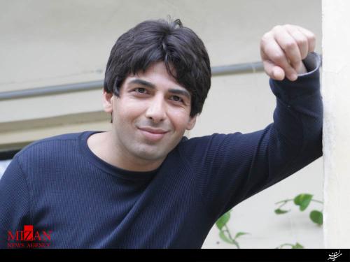 «حمید گودرزی» به احترام «سردار سلیمانی» ایستاد+عکس