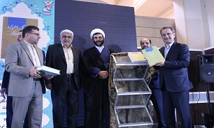 تجلیل از نویسندگان دفاع مقدس در نمایشگاه کتاب/ فرهنگ اعلام شهدای تهران بزرگ رونمایی شد