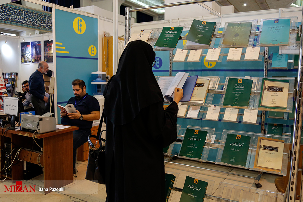 هنوز در حوزه توزیع کتاب دچار مشکل هستیم/رمان میتواند اطلاعات جامعی را به مخاطب بدهد هنوز در حوزه توزیع کتاب دچار مشکل هستیم/رمان میتواند اطلاعات جامعی را به مخاطب بدهد