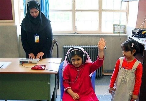 غربالگری کودکان در دبستان برای تشخیص بیمارهای نادر/علائم بیماری نادر در سنین ۳ تا ۴ سالگی نمایان میشود
