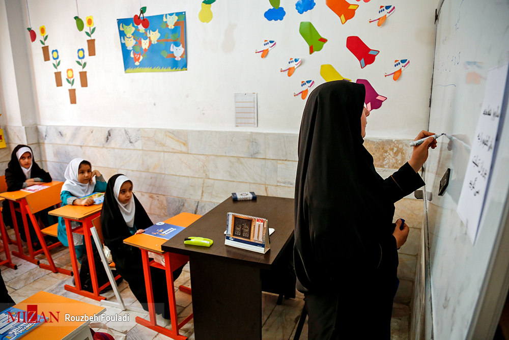 چالشی جدید برای دانشجو معلمان/ افزایش حقوق ۴۰۰ هزار تومانی مشمول شما نمیشود چالشی جدید برای دانشجو معلمان/ افزایش حقوق ۴۰۰ هزار تومانی مشمول شما نمیشود