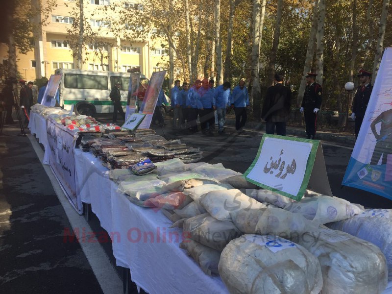 کشف 1000 کیلوگرم انواع مواد مخدر و دستگیری 11 نفر قاچاقچی +عکس کشف 1000 کیلوگرم انواع مواد مخدر و دستگیری 11 نفر قاچاقچی +عکس
