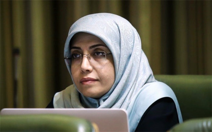شهردار تهران پاسخگوی عدم پاسخگویی مدیران خود باشد