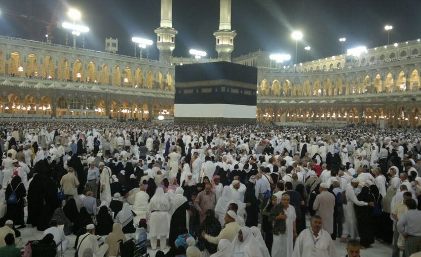 طنین انداز شدن اولین دعای کمیل ایرانیان در حج ۹۸
