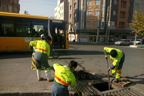 پاکسازی ۱۰ هزار کیلومتر از کانالها و انهار فرعی تهران از هفته آینده/خروج رسوبات از بخشهای بالادست رودخانه کن