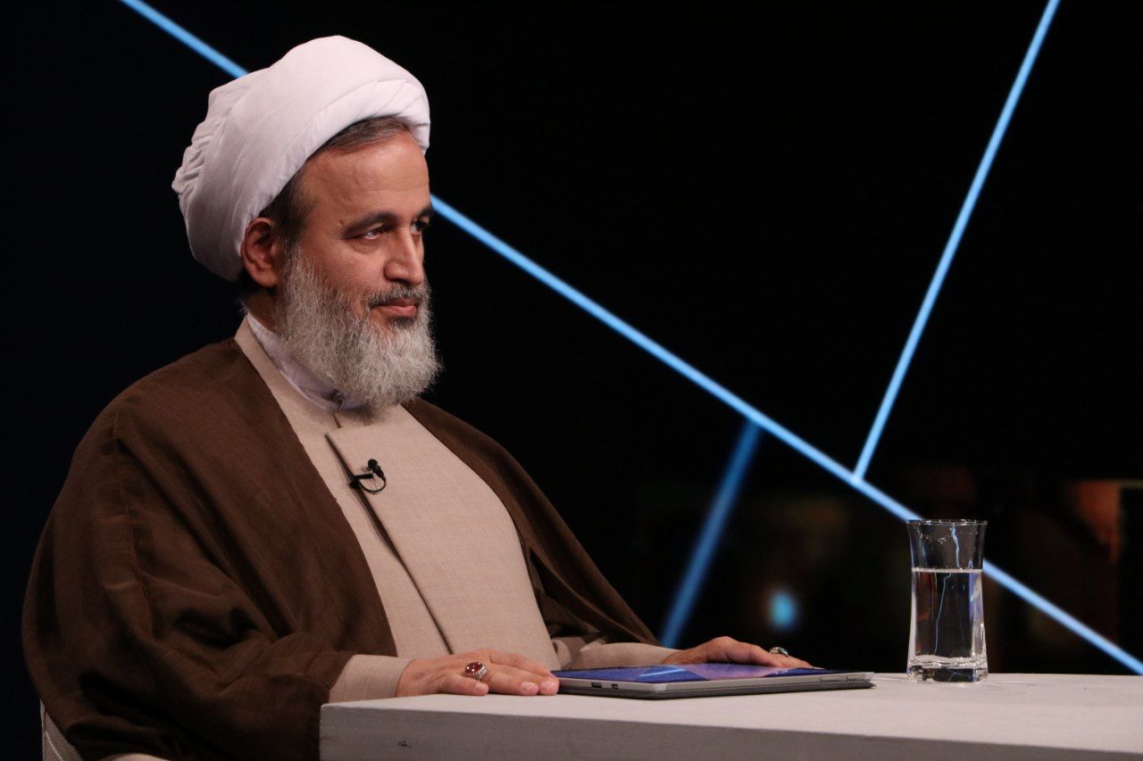 عزاداری سیّدالشهدا (ع) در مکتب امامخمینی (ره) عزاداری سیّدالشهدا (ع) در مکتب امامخمینی (ره)