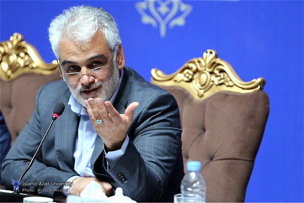 شاهد افزایش دانشجویان جدید در دانشگاه آزاد اسلامی هستیم/ پذیرش دانشجو در مرحله تکمیل ظرفیت کاملاً قانونی است