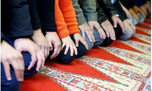 چند اتفاق ویژه در مدارس در حوزه نماز