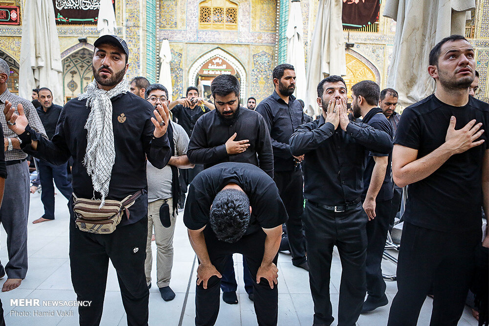حال و هوای اربعین در حرم امام علی (ع) +تصاویر حال و هوای اربعین در حرم امام علی (ع) +تصاویر