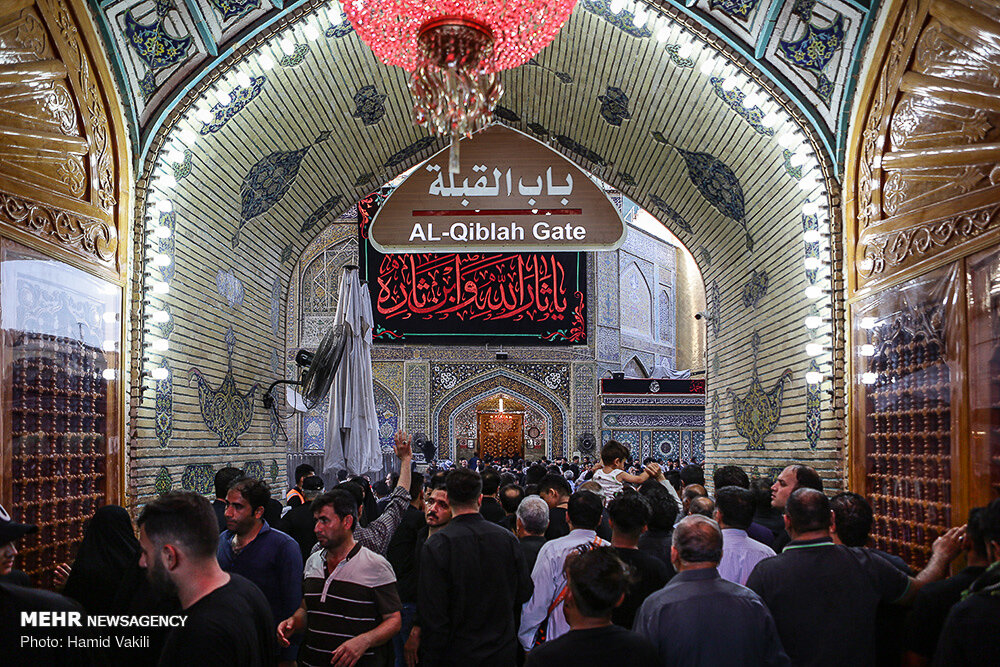 حال و هوای اربعین در حرم امام علی (ع) +تصاویر حال و هوای اربعین در حرم امام علی (ع) +تصاویر