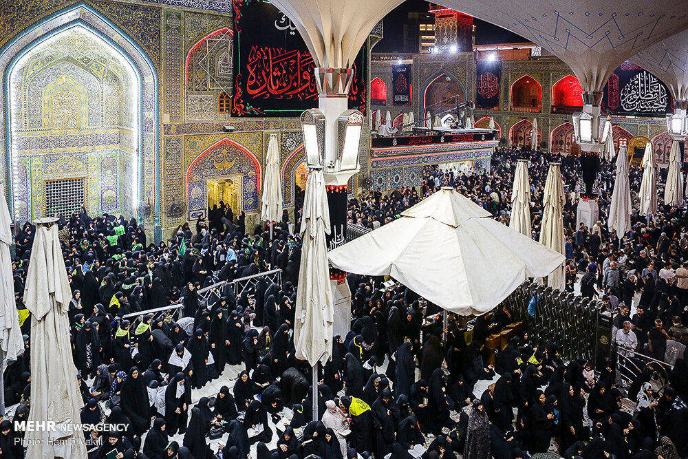 حال و هوای اربعین در حرم امام علی (ع) +تصاویر حال و هوای اربعین در حرم امام علی (ع) +تصاویر