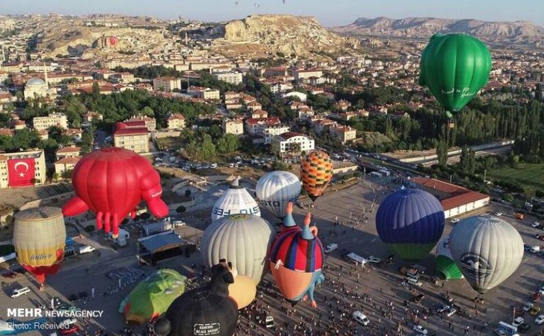 به پرواز در آمدن بالون‌ها در آسمان ترکیه +تصاویر