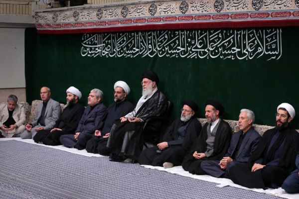 اگر در مسیر حق ثابت قدم باشید بشریت و دنیا اصلاح خواهد شد اگر در مسیر حق ثابت قدم باشید بشریت و دنیا اصلاح خواهد شد