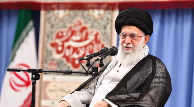 افق علمی کشور در پنجاه سال آینده از زبان رهبر انقلاب