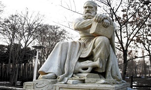 تخریب مجسمه «خیام» در پارک لاله