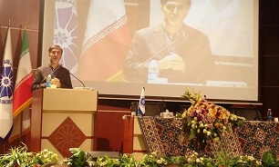 لزوم بهره‌گیری از ابزار‌ها و ظرفیت‌ها برای توسعه صادرات