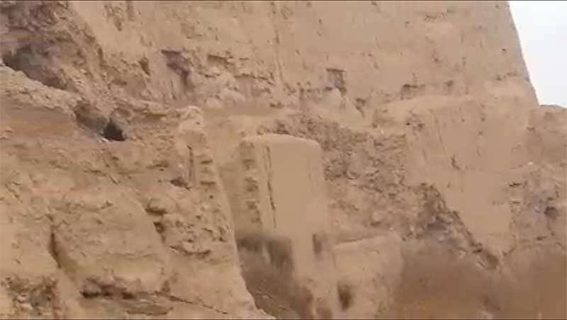 ریزش دیوار نارین قلعه میبد