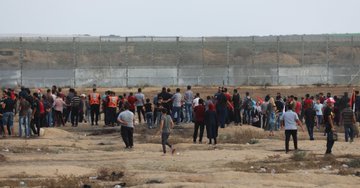 هشتادمین راهپیمایی بازگشت در نوار غزه/۷۷ فلسطینی مجروح شدند هشتادمین راهپیمایی بازگشت در نوار غزه/۷۷ فلسطینی مجروح شدند