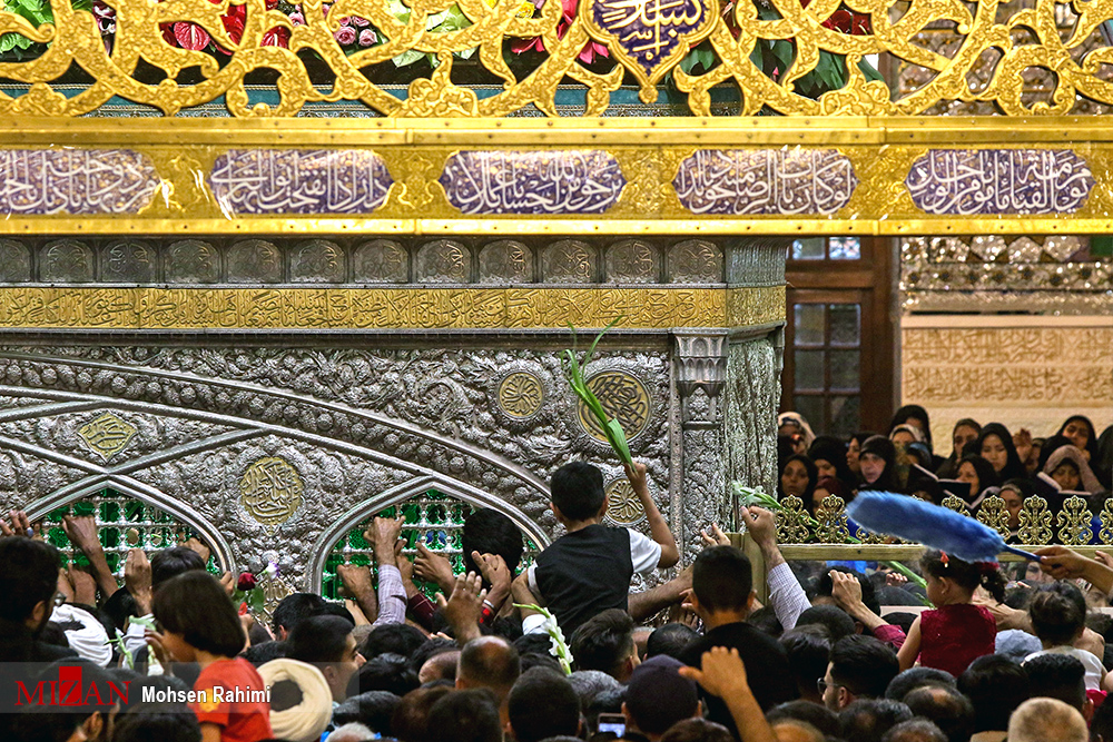 «عالم آل محمد (ص)» لقب «امام هشتم (ع)»/تهدیدهایی که «امام رضا (ع)» به فرصت تبدیل کردند «عالم آل محمد (ص)» لقب «امام هشتم (ع)»/تهدیدهایی که «امام رضا (ع)» به فرصت تبدیل کردند