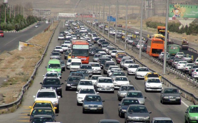 ترافیک پرحجم در برخی محور‌های منتهی به خراسان رضوی/ باران در جاده‌های ۳ استان