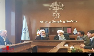 دستگاه‌های دولتی و اجرایی با مدیران فاسد برخورد کنند