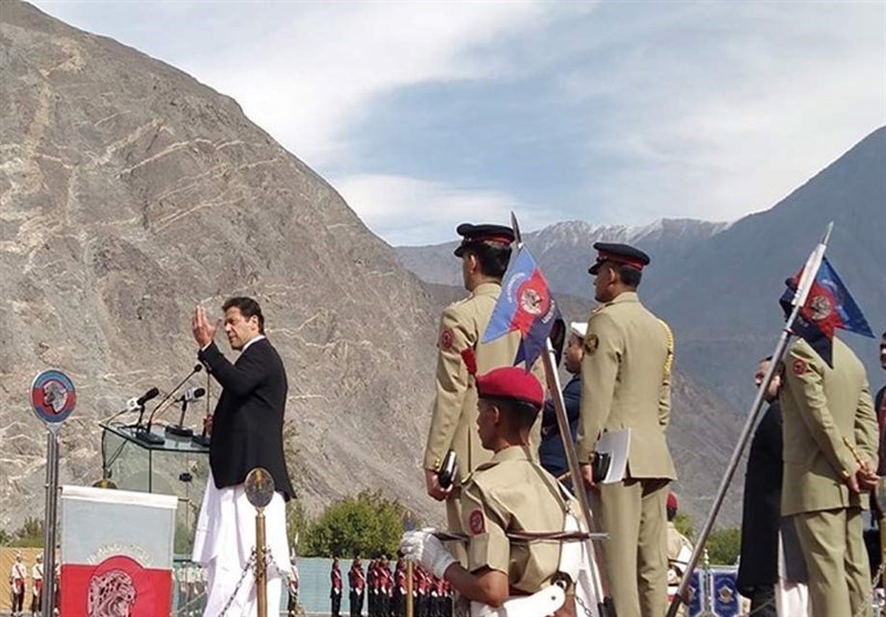عمران خان: تظاهرات فضل الرحمان به سود دشمنان پاکستان است